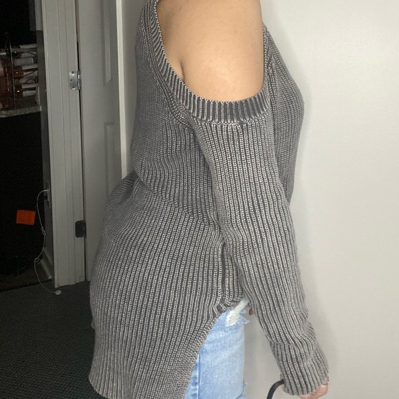 Gray Shoulder CutOut Sweater - Picture 2 of 7